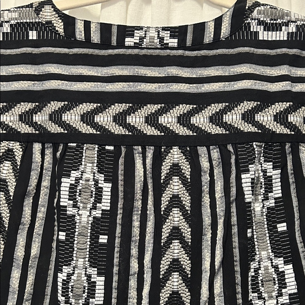 Chico's Black/White Aztec 3/4 Sleeve Tiered Dress Women’s Large - Picture 11 of 16